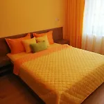 Sunny Apartment *